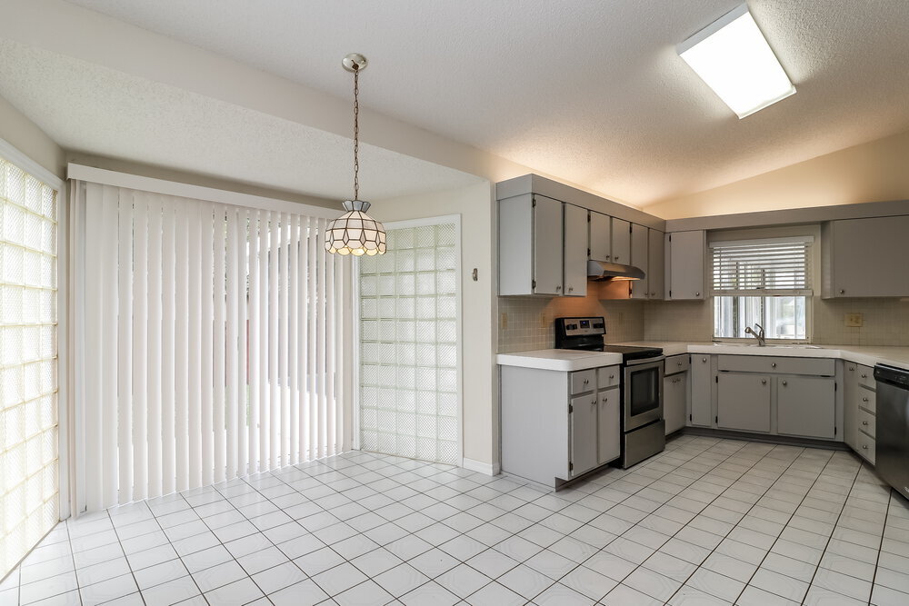 Building Photo - 9132 Hawkins Ct