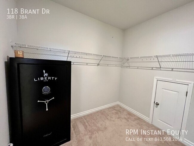 Building Photo - 118 Brant Dr