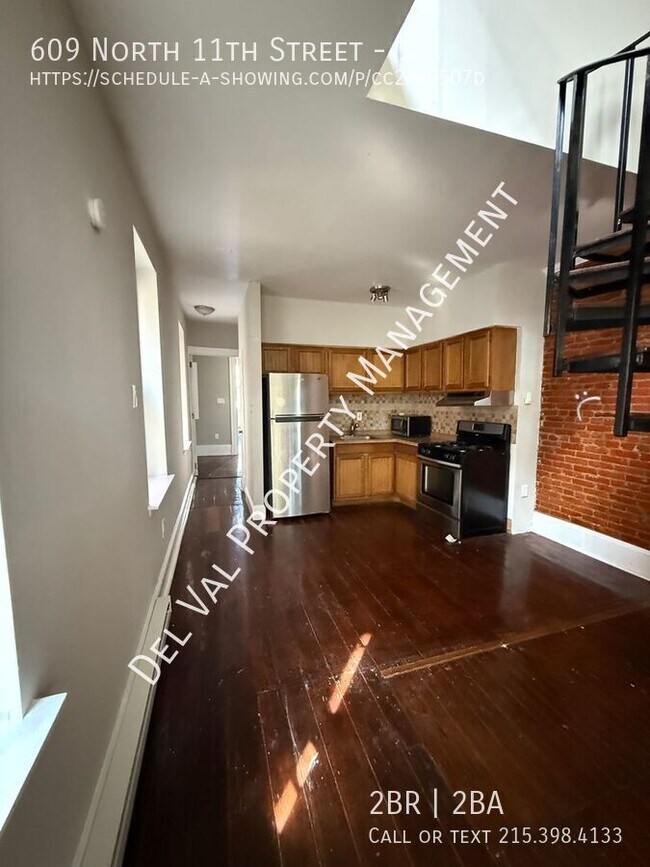 Building Photo - 609 N 11th St