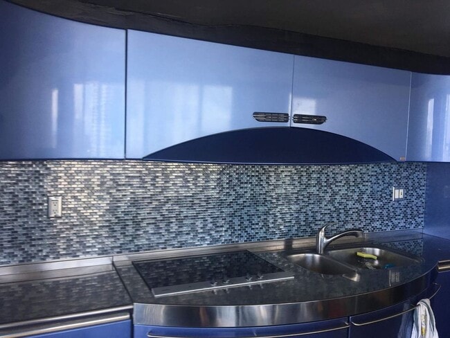 Kitchen - 1720 Harrison St