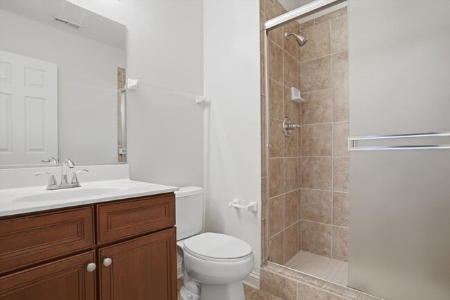 Building Photo - 1891 Admiral Ct