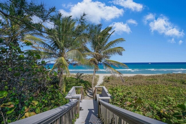 Building Photo - 2121 N Ocean Blvd