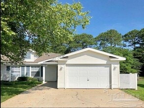 Building Photo - 9692 Cobblebrook Dr