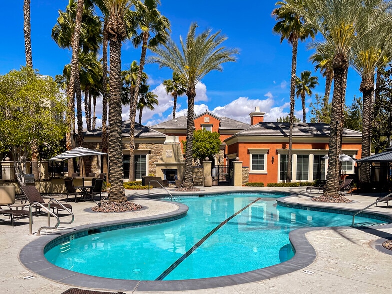 Primary Photo - Ridgestone