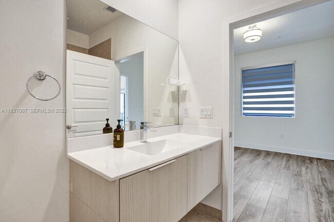 Building Photo - 7855 NW 104th Ave