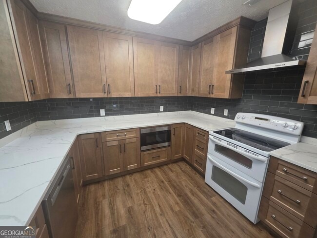 Building Photo - 135 Kingsbrooke Cir