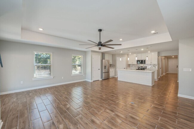 Building Photo - NEW Construction for Rent!!  IDEAL location on the edge of town!