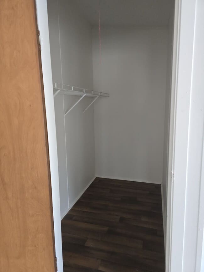 Building Photo - 926 Hollywood Dr