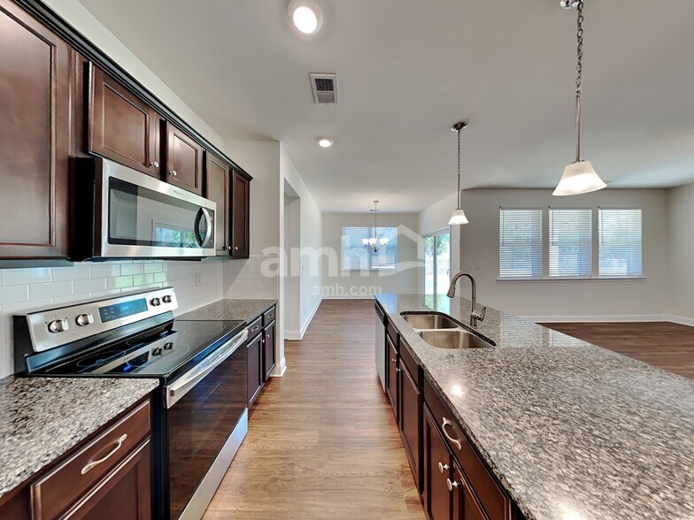 Building Photo - 5130 Franks Creek Way