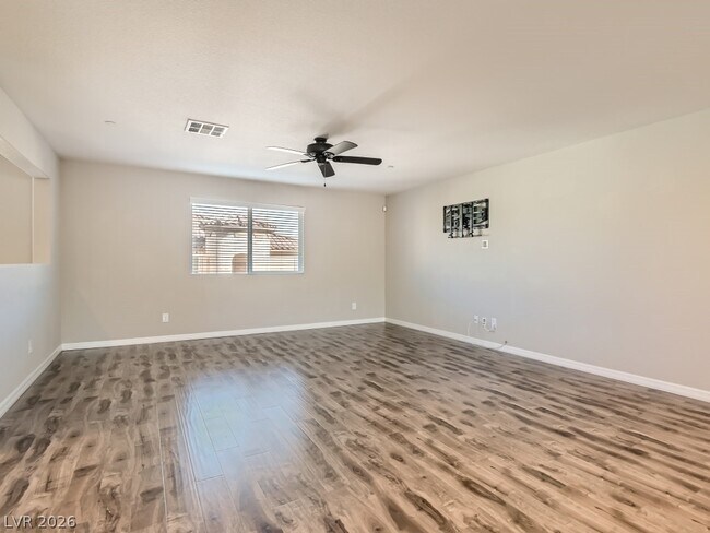 Building Photo - 1525 Spiced Wine Ave