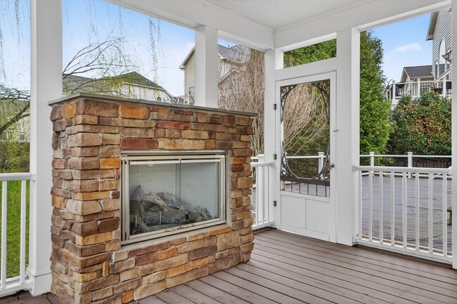 Building Photo - 43286 Canal Creek Pl