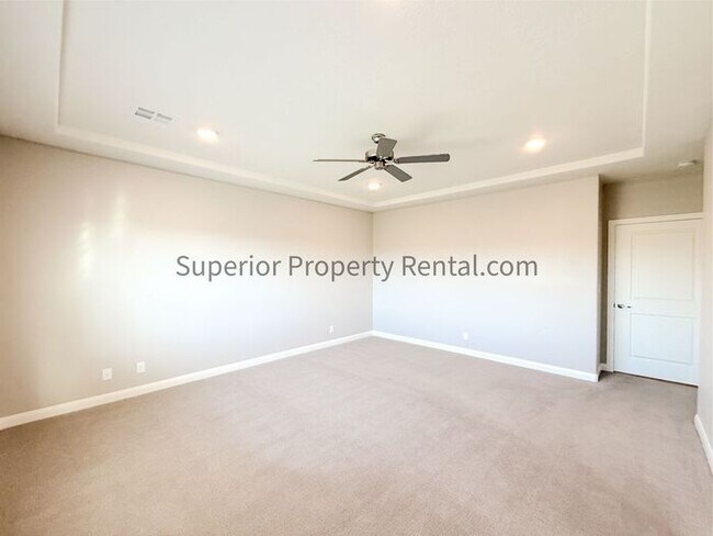 Building Photo - Gorgeous 3 bed, 3.5 bath 3 car garage home with views