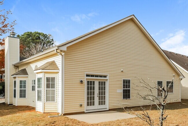 Building Photo - 743 Patriot's Point St