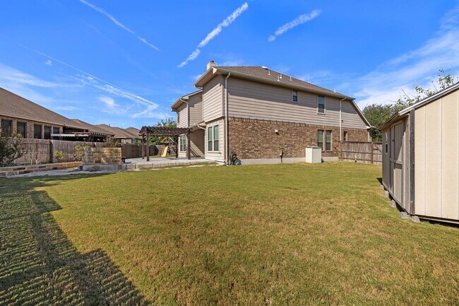 Building Photo - 2012 Santa barbara Ct