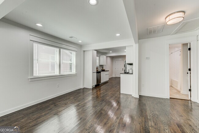 Building Photo - 456 Griffin St NW