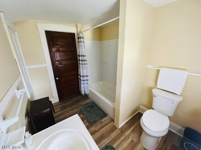 Building Photo - 3114 Neosho Rd