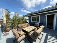 Building Photo - REMODELED 1 BEDROOM ADU IN PARK ESTATES