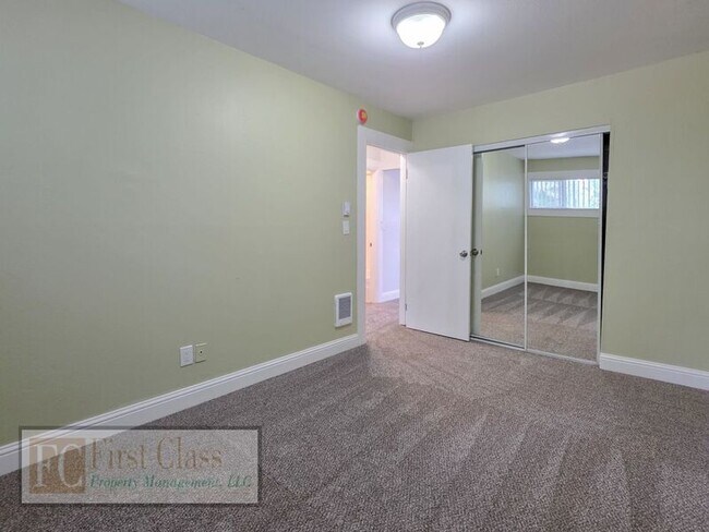 Building Photo - 12345 SW Hall Blvd