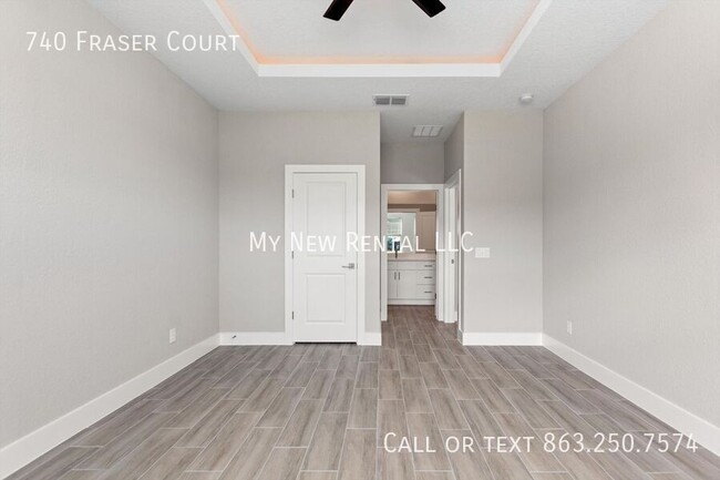Building Photo - 740 Fraser Ct