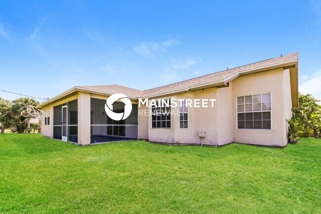 Building Photo - 3 Bedroom Pet-Friendly Home in Port St Luc...