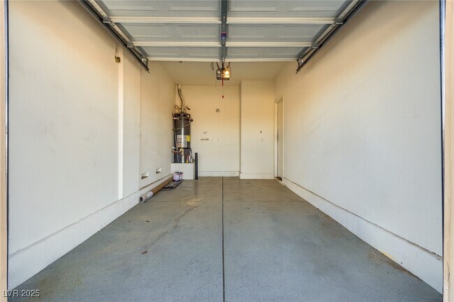 Building Photo - 8079 Duneville St