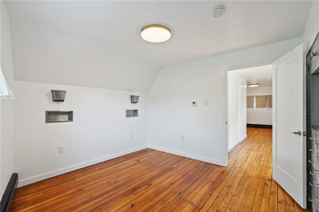 Building Photo - 6026 Sawyer St