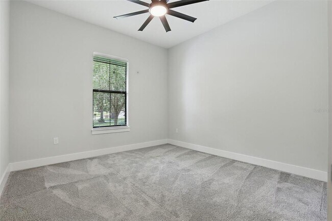 Building Photo - 25463 Hawks Run Ln