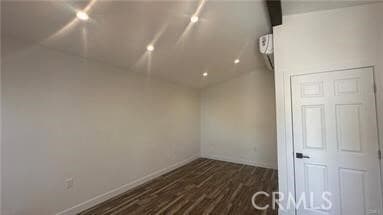 Building Photo - 728 Park Ln