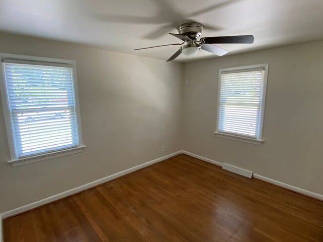 Building Photo - -- AVAILABLE JUNE 5TH — 3 BR / 1 BA Newly Renovated Ranch Home. Available June 5th!