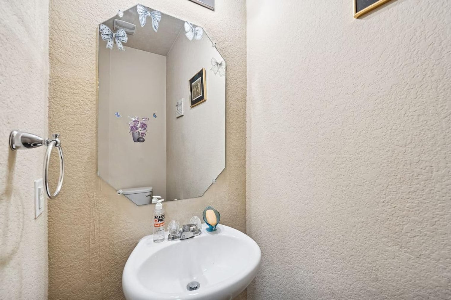 Building Photo - 3204 Ortman Dr