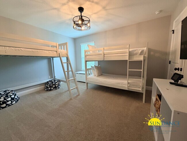 Building Photo - 137 Golf Villa Dr