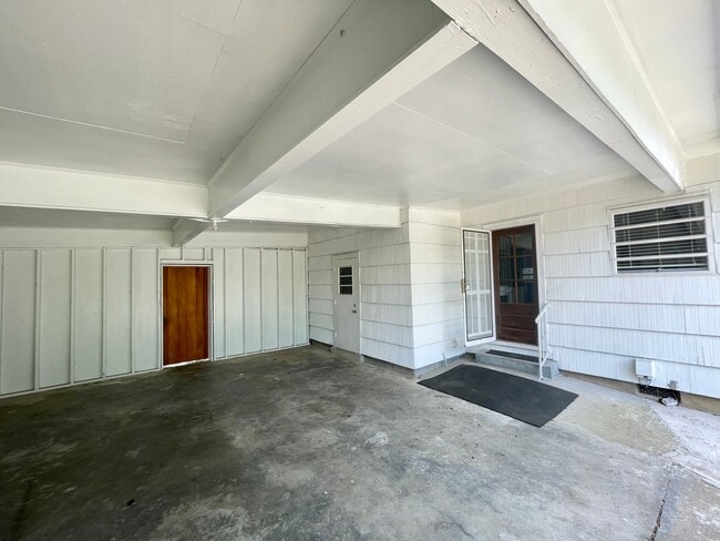 Building Photo - 3/2 House in Northeast Jackson!