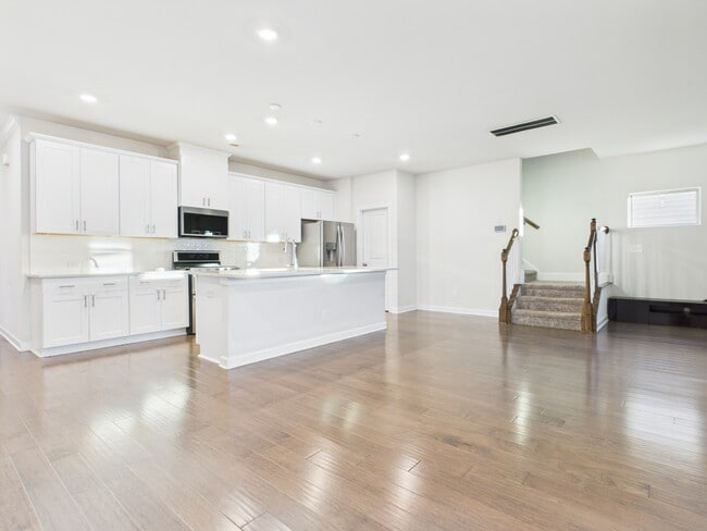 Building Photo - 6725 Good News Dr