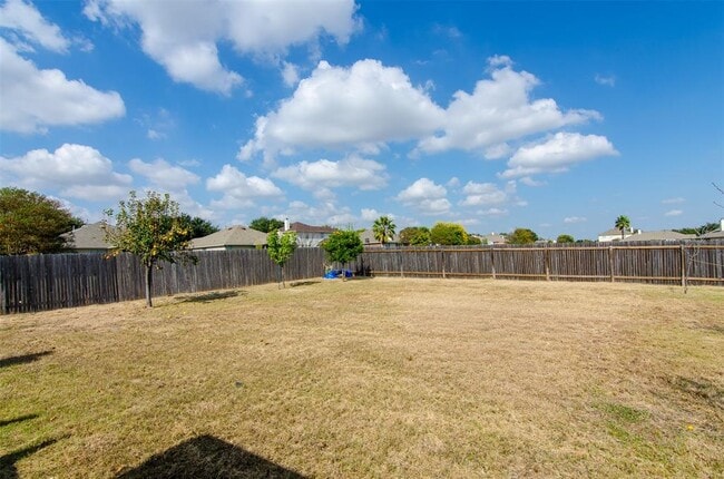 Building Photo - 1006 Promenade Ct