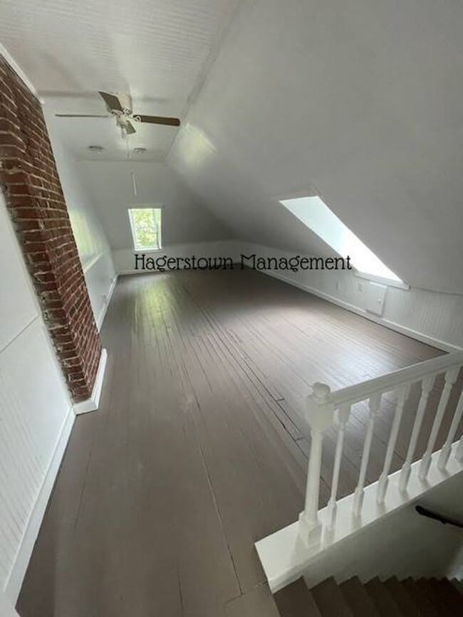 Building Photo - 3 BR North End Hagerstown