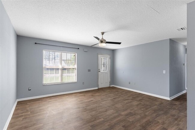 Building Photo - 16727 SE 91st St