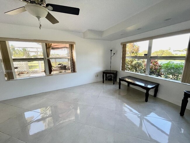 Building Photo - 3901 Medford Ct