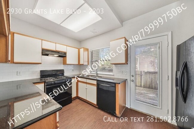 Building Photo - 2930 Grants Lake Blvd