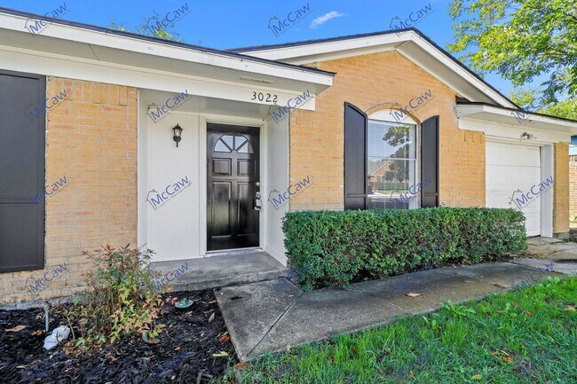 Building Photo - 3022 Kyle Rd