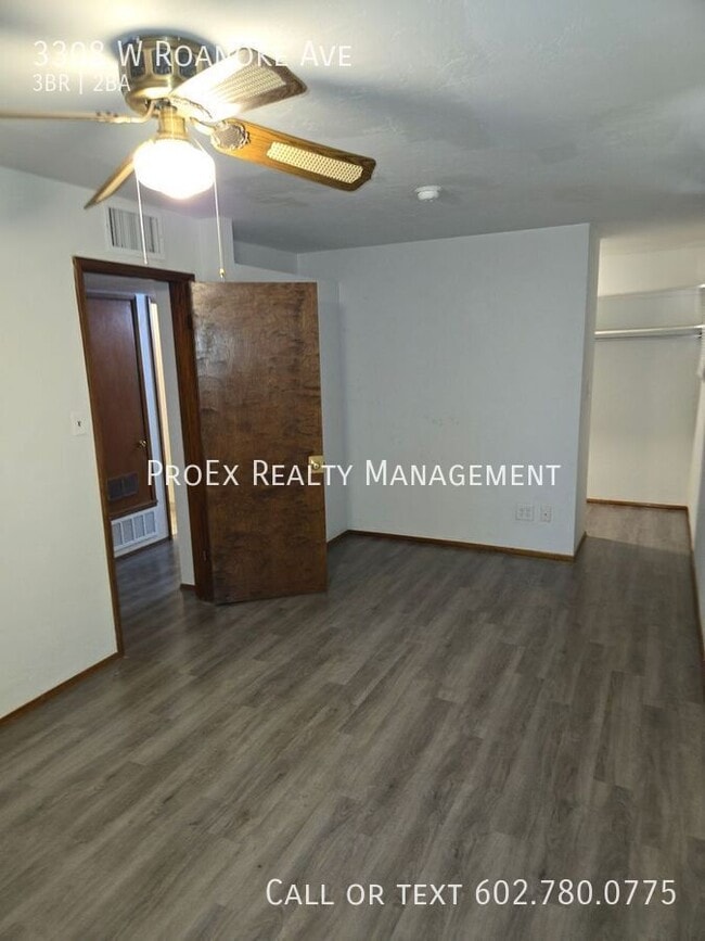 Building Photo - 3308 W Roanoke Ave