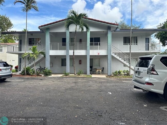 Building Photo - 10601 NW 45th St