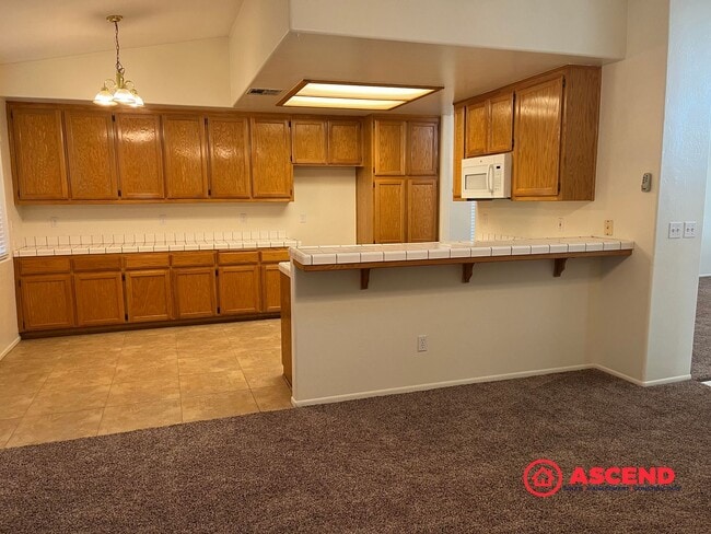 Building Photo - MOVE IN SPECIAL $500 OFF FIRST MONTH RENT! Lovely Home In Southwest Bakersfield!