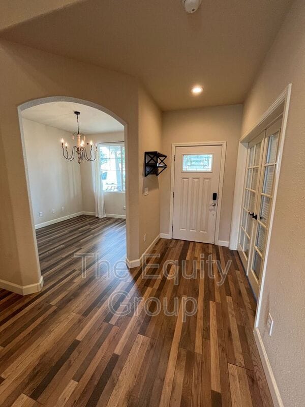Building Photo - 2287 W Wall Ct