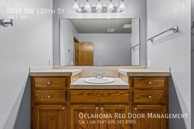 Building Photo - 8816 NW 120th St