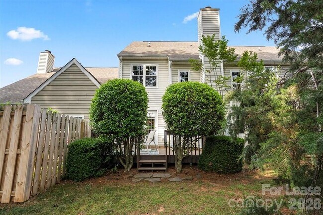 Building Photo - 9022 Roseton Ln