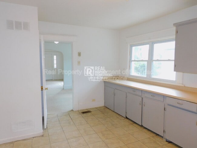 Building Photo - 1407 Gorrell St