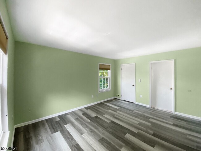 Building Photo - 366 McDowell Dr