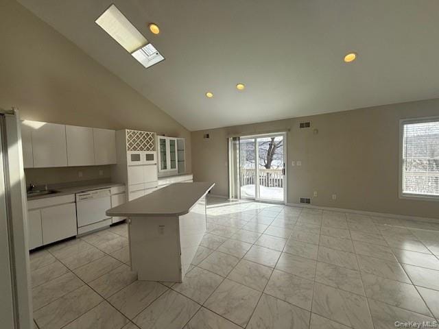 Building Photo - 310 Jersey Ave