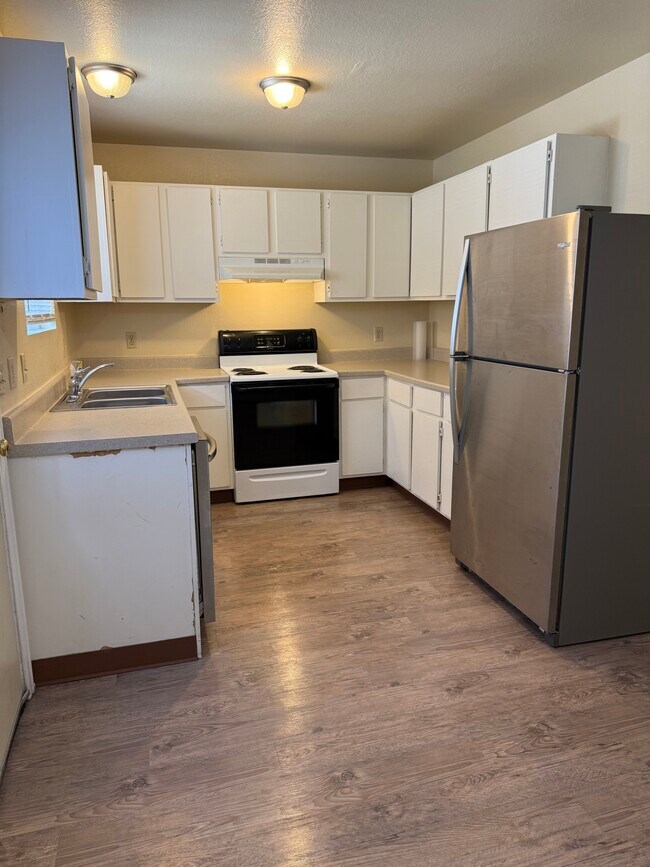 Building Photo - 3248 Rood Ct