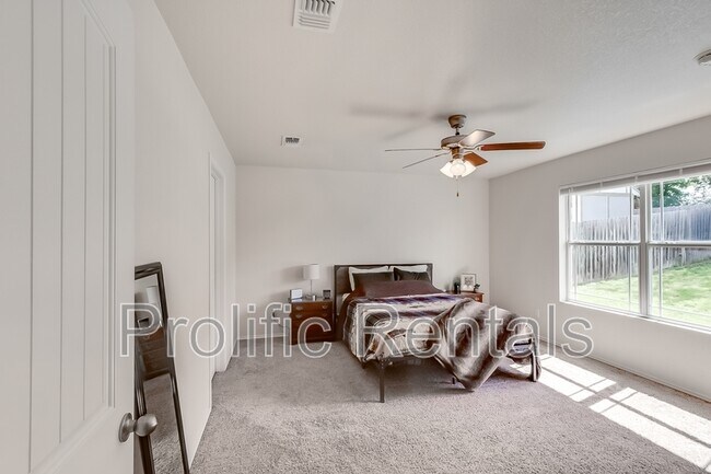 Building Photo - 5102 Screaming Eagle Cir